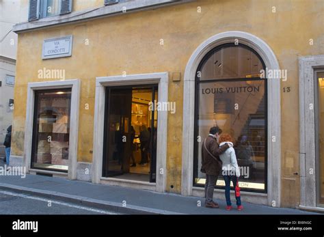 via dei condotti louis vuitton|Louis Vuitton store roma italy.